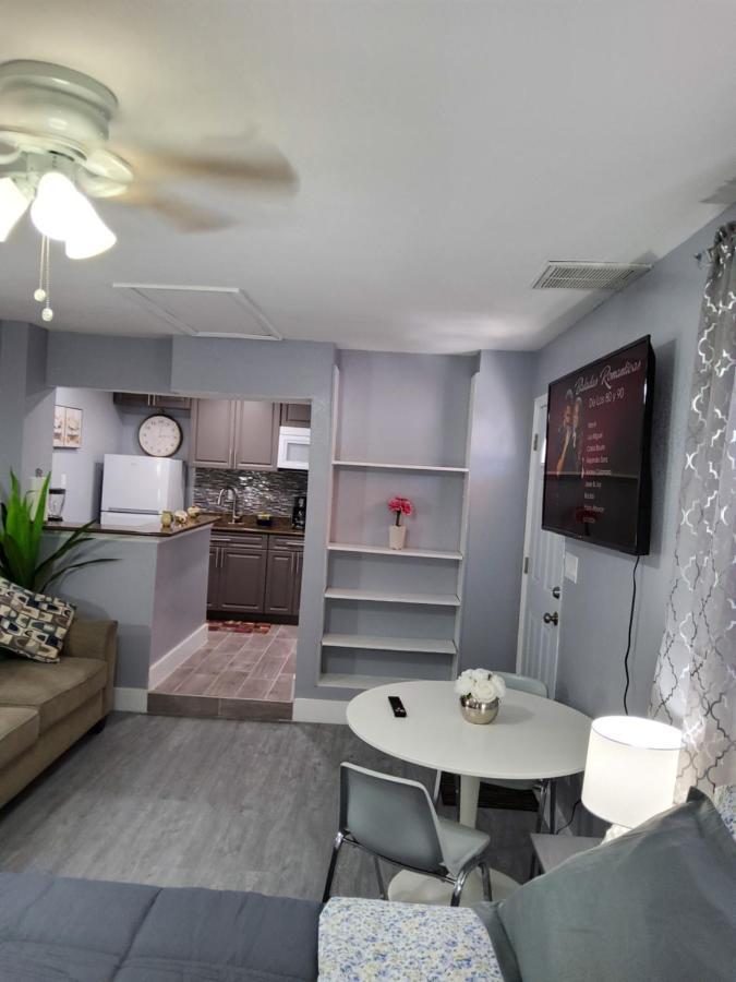 Habitacion Privada Cerca De Todo Tampa Buitenkant foto